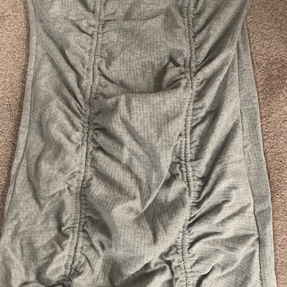 Light gray dress size 6 - Picture 2 of 3